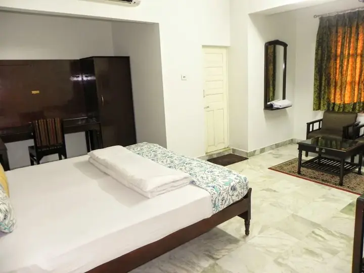 Кота: Hotel Kishan Kunj