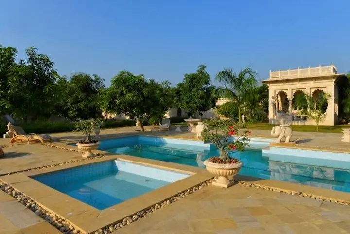 Павагадх: Champaner Heritage Resort