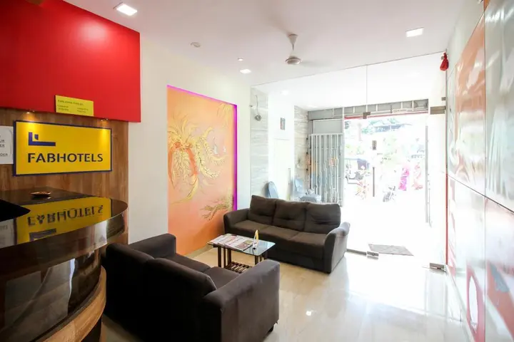 Мумбаи: FabHotel Midaas Comforts