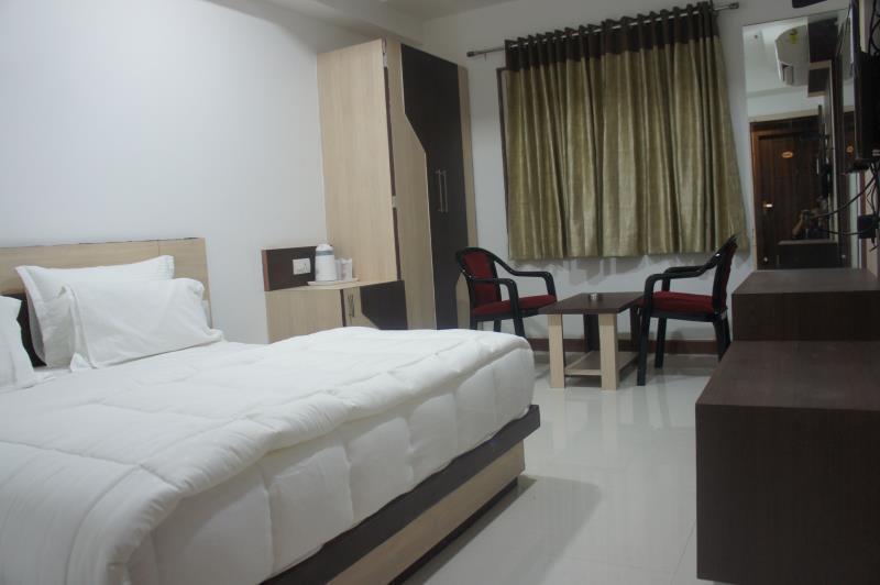 Рохет: Hotel Mint Inn