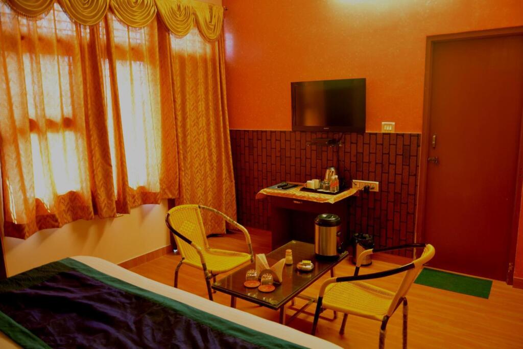 Джайпур: Collection O Manohar Palace
