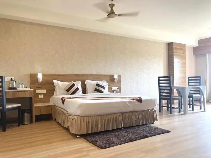 Bilaspur: Hotel Silver Oak