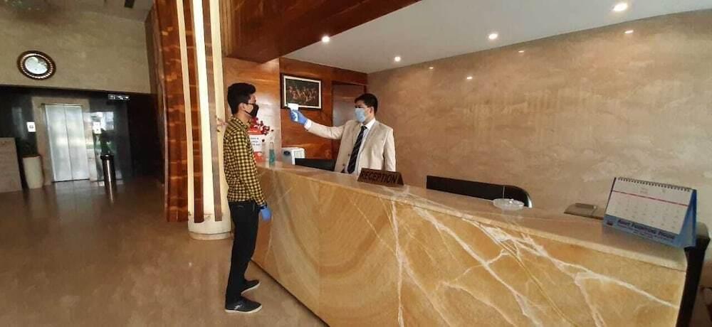 Bilaspur: Hotel Silver Oak