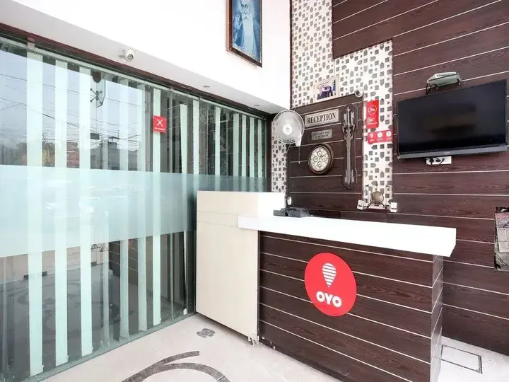 Амритсар: OYO 14515 Hotel Paras Regency