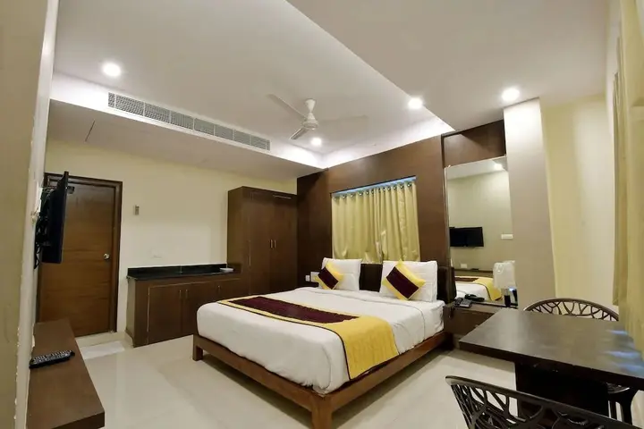 Висакхапатнам: Sri Maharaja Inn
