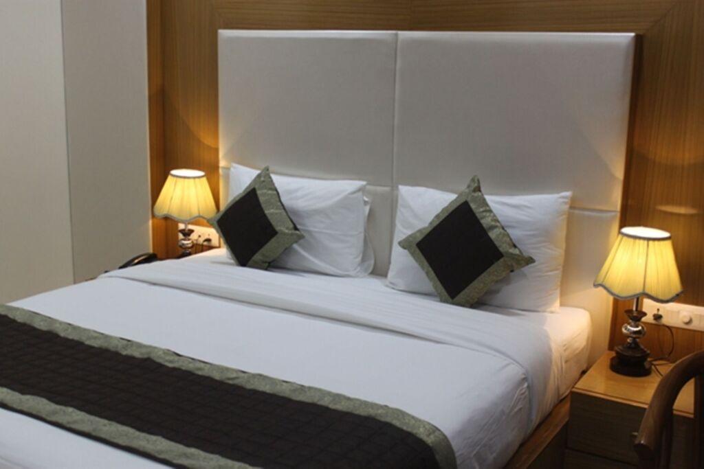 Бодх-Гая: Hotel Anand International
