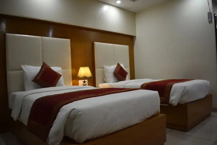 Бодх-Гая: Hotel Anand International