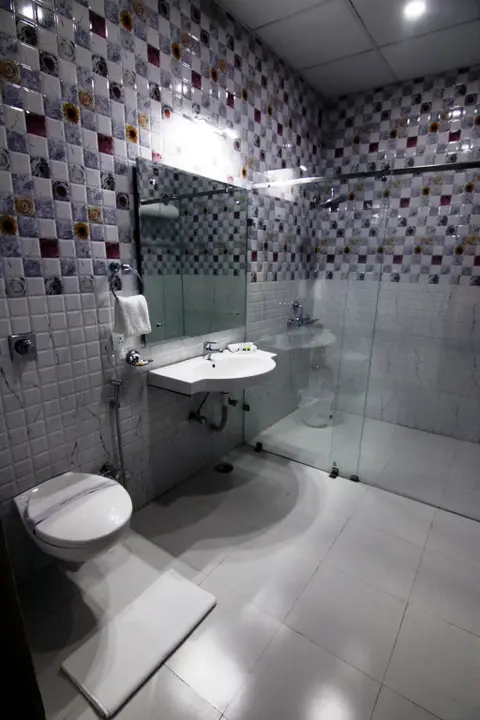 Берпер: Hotel Trinetar Gardens