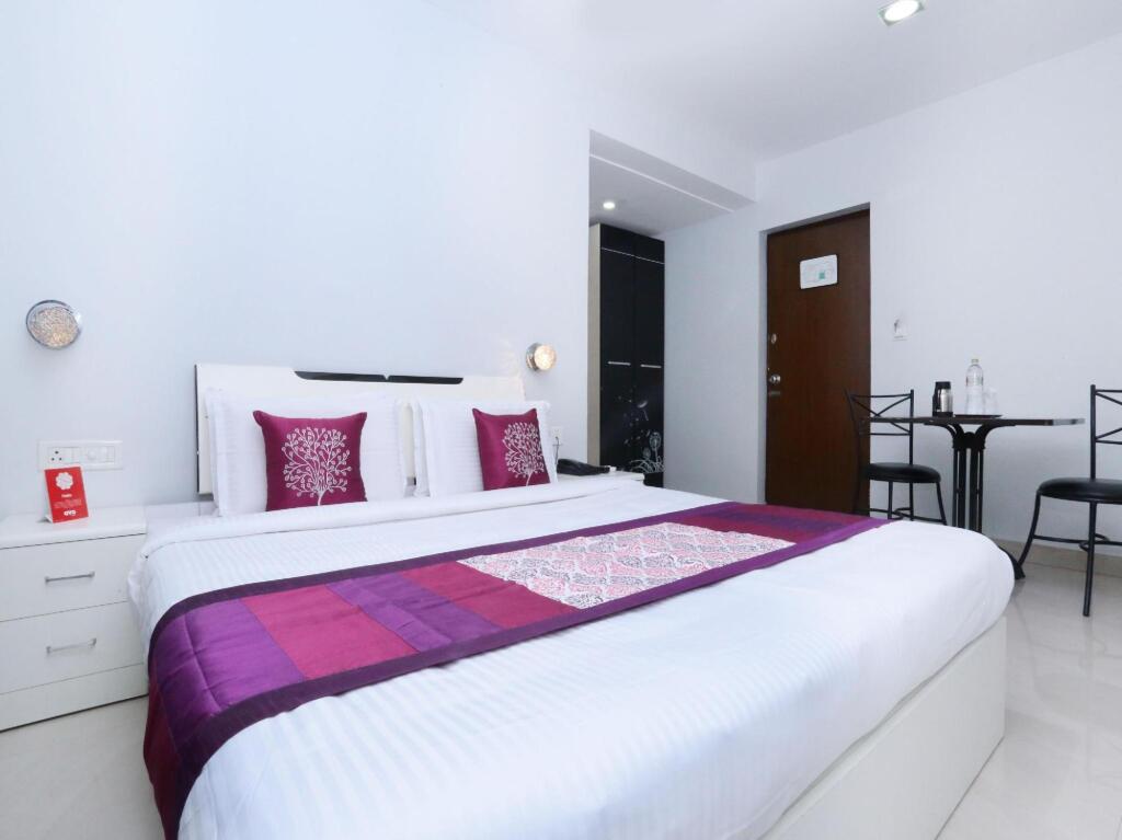 Эрамаллур: Hotel Malabar Illam