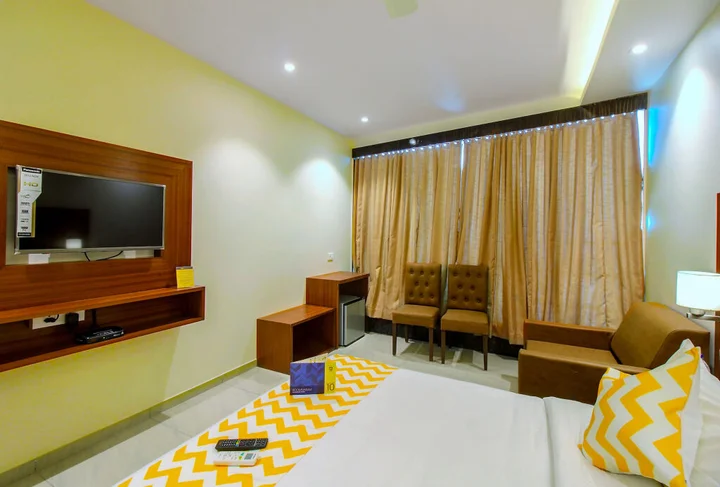 Мумбаи: Super Townhouse Oak Times Square Le Western