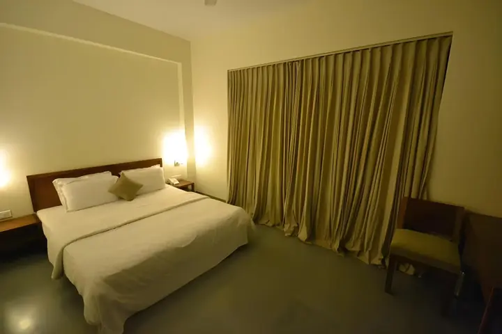 Ширди: Hotel Suvidha Shirdi