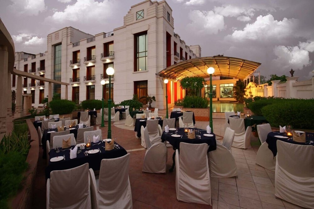 Гандидхам: Renest Gandhidham