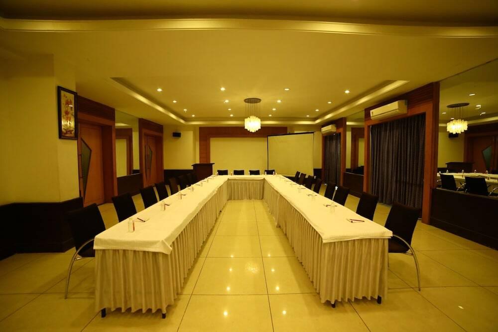 Гандидхам: Renest Gandhidham