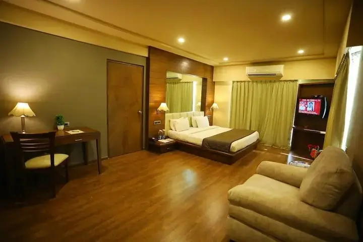 Гандидхам: Renest Gandhidham