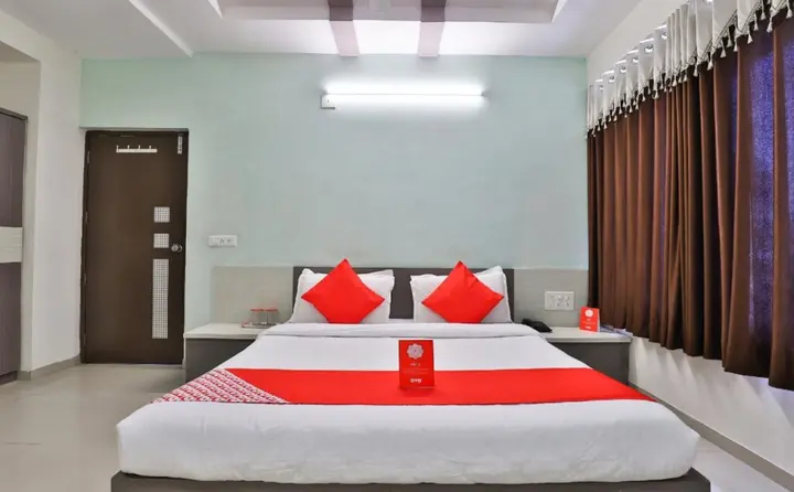 Ахмедабад: OYO 2656 Hotel Sunstar