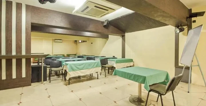 Тхане: Hotel Highland Residency