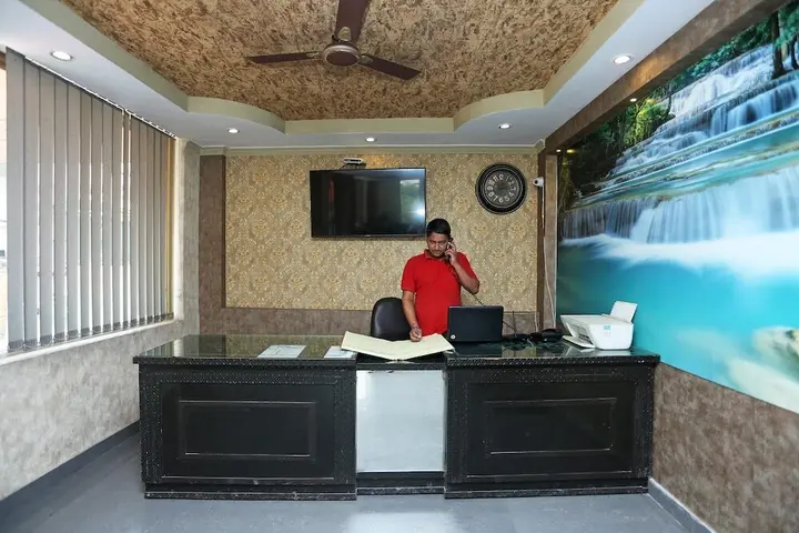 Харидвар: OYO 10592 Hotel Ganga Palace