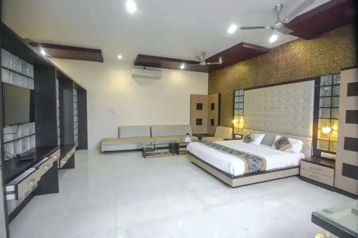 Рева: Hotel Vishnu Villas