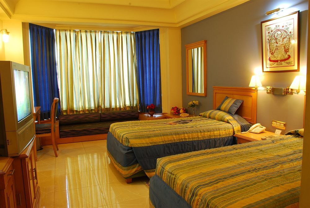 Нью-Дели: Dee Marks Hotel and Resorts
