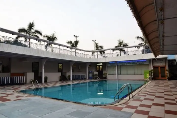 Нью-Дели: Dee Marks Hotel and Resorts