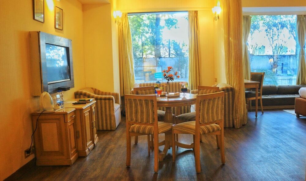 Нью-Дели: Dee Marks Hotel and Resorts