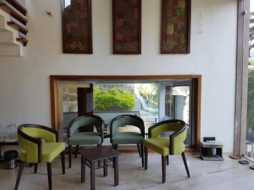 Гора Абу: Hotel Aravali
