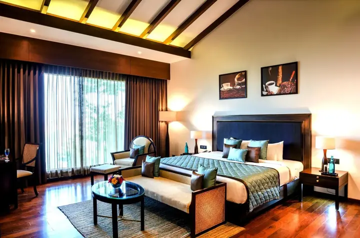 Чаннагонданахолли: Trivik Hotels & Resorts, Chikmagalur