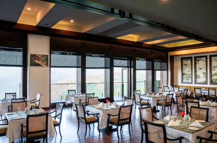 Чаннагонданахолли: Trivik Hotels & Resorts, Chikmagalur