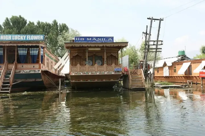 Шринагар: Ritz HouseBoat Srinagar