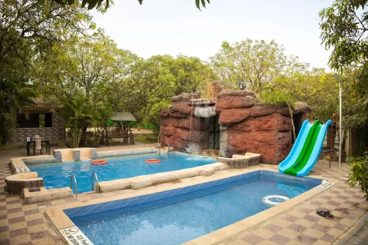 Сандхбеда: Daksh Resort And Amusement Park