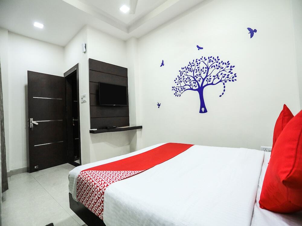 Бхопал: Hotel Madhuram Palace