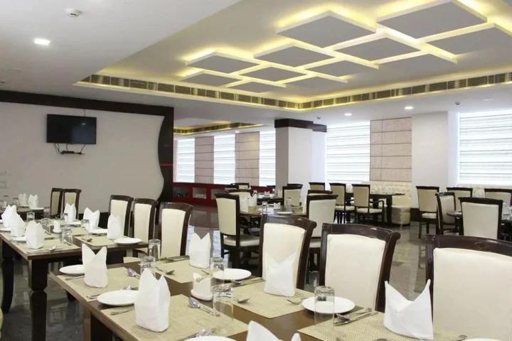 Дехрадун: Hotel Elysee