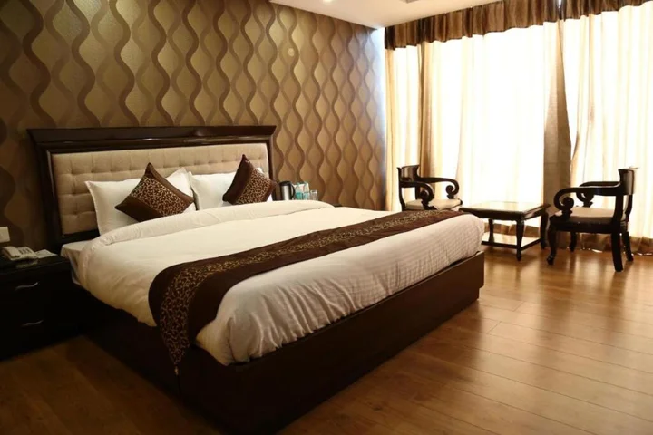 Дехрадун: Hotel Elysee