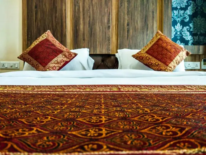 Dwivedi Hotels Sri Omkar Palace — фото 4