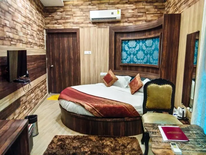 Dwivedi Hotels Sri Omkar Palace — фото 3