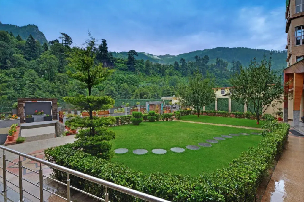 Манали: The Explorers Inn Manali