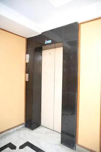 Карур: Hotel Valluvar