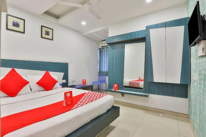 Вадодара: OYO 13398 Hotel Relish