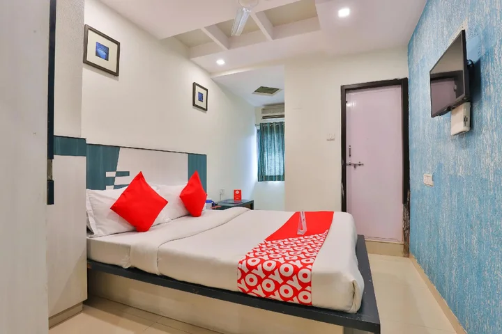 Вадодара: OYO 13398 Hotel Relish