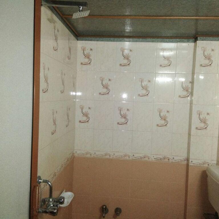 Бхудж: Hiriz Hotel Dollar
