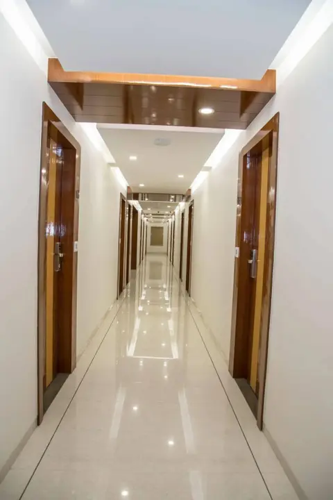 Сурат: Hotel Orange International