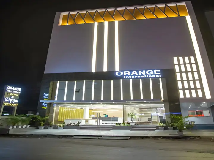 Сурат: Hotel Orange International