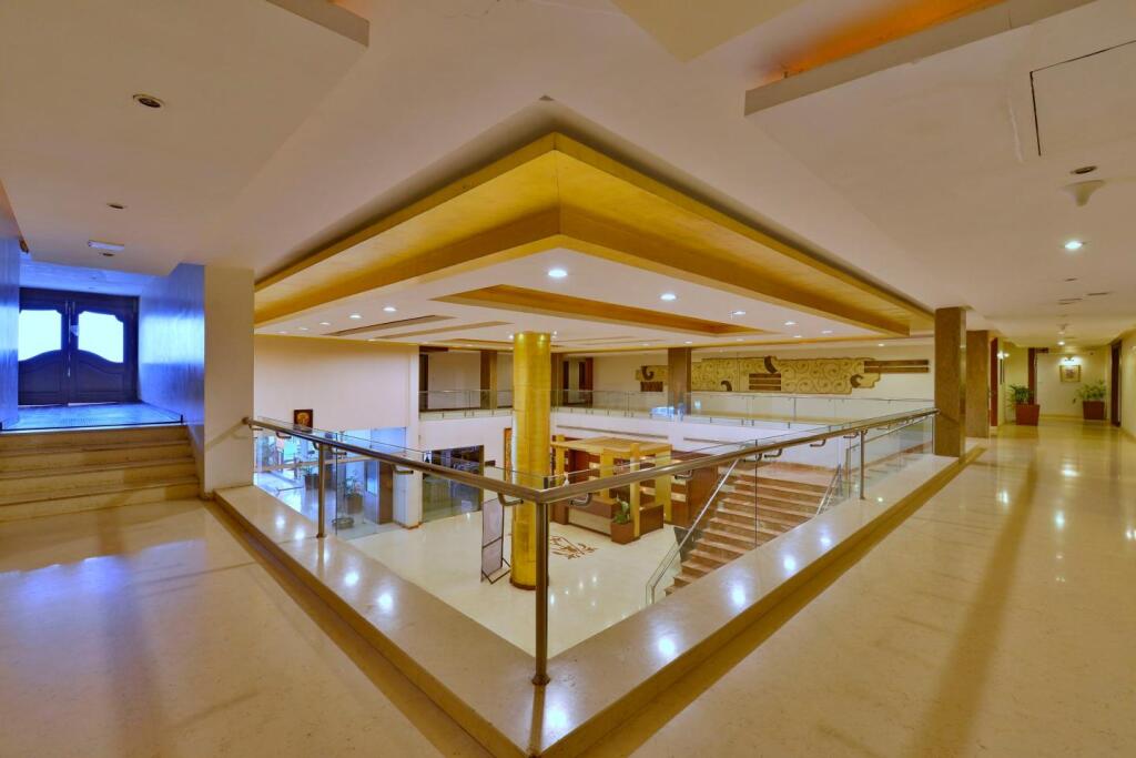 Райпур: Hotel Grand Imperia