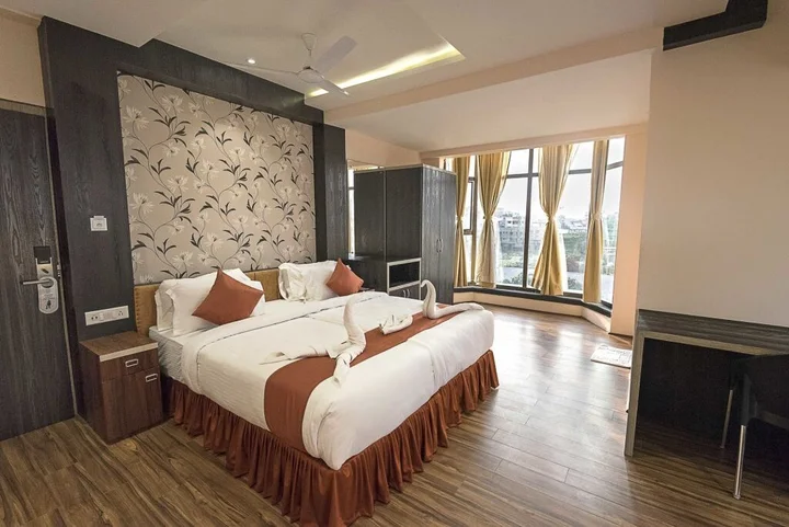 Колката: Regenta Inn Larica