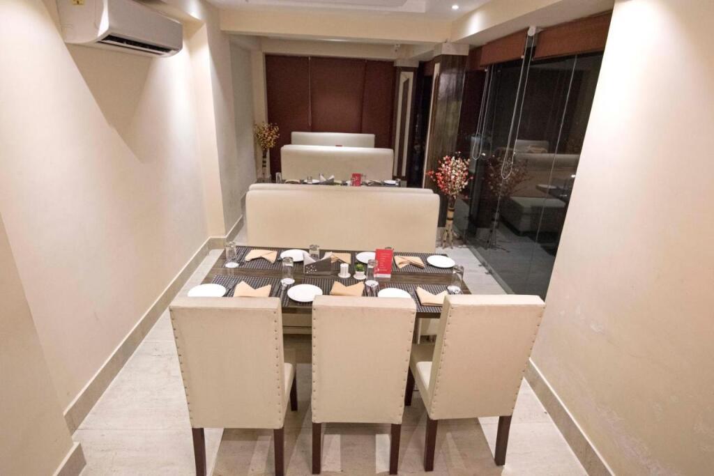 Колката: Regenta Inn Larica