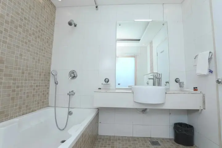 Пантнагар: Hotel Le Castle