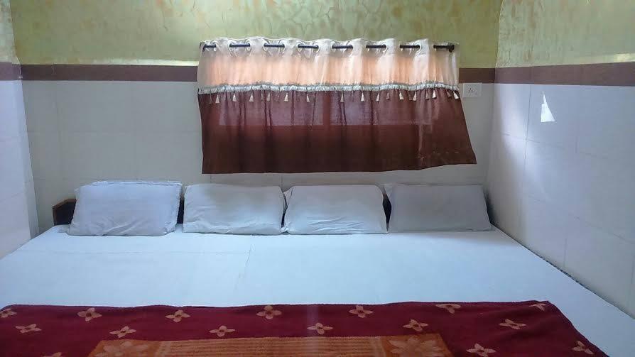 Удджайн: Neha Palace