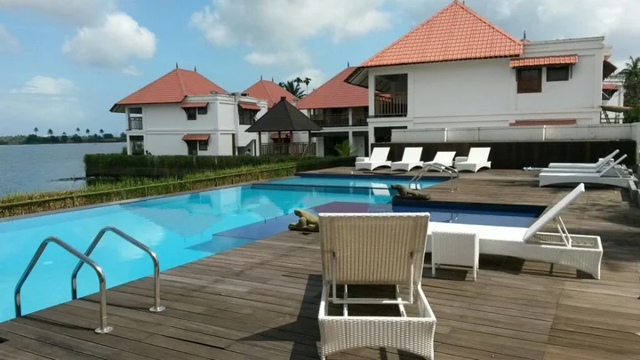 Мухамма: Paloma Backwater Resorts