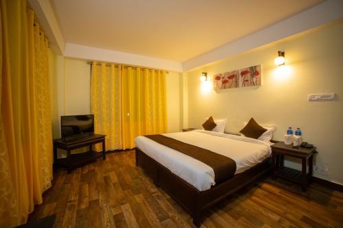 Пеллинг: Hotel Hungree