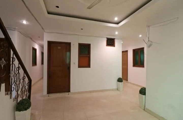 Нью-Дели: Hotel Sehrawat Inn